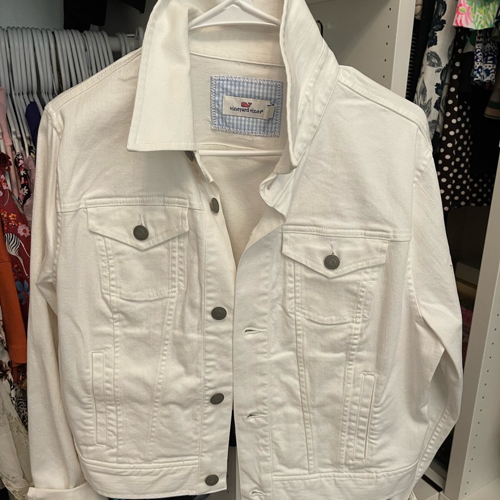 Vineyard Vines jean jacket